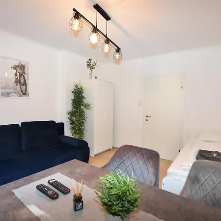 Ein Traum Im Leechwald Naehe Lkh Appartamento *