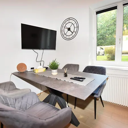 Ein Traum Im Leechwald Nähe Lkh * Graz